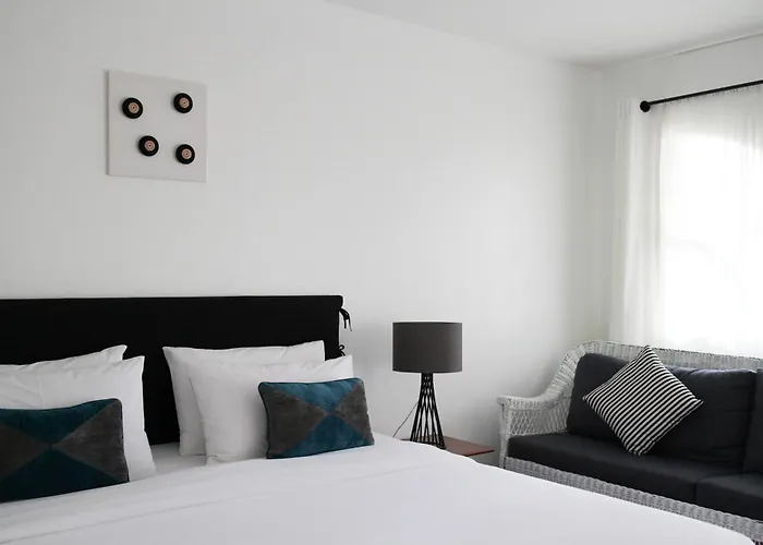 아스터 9 하우스 B&B 4*